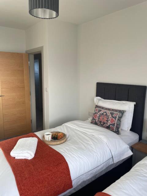 Spectacular 2 Bedroom Balcony Sea View Flat Scarborough Dış mekan fotoğraf